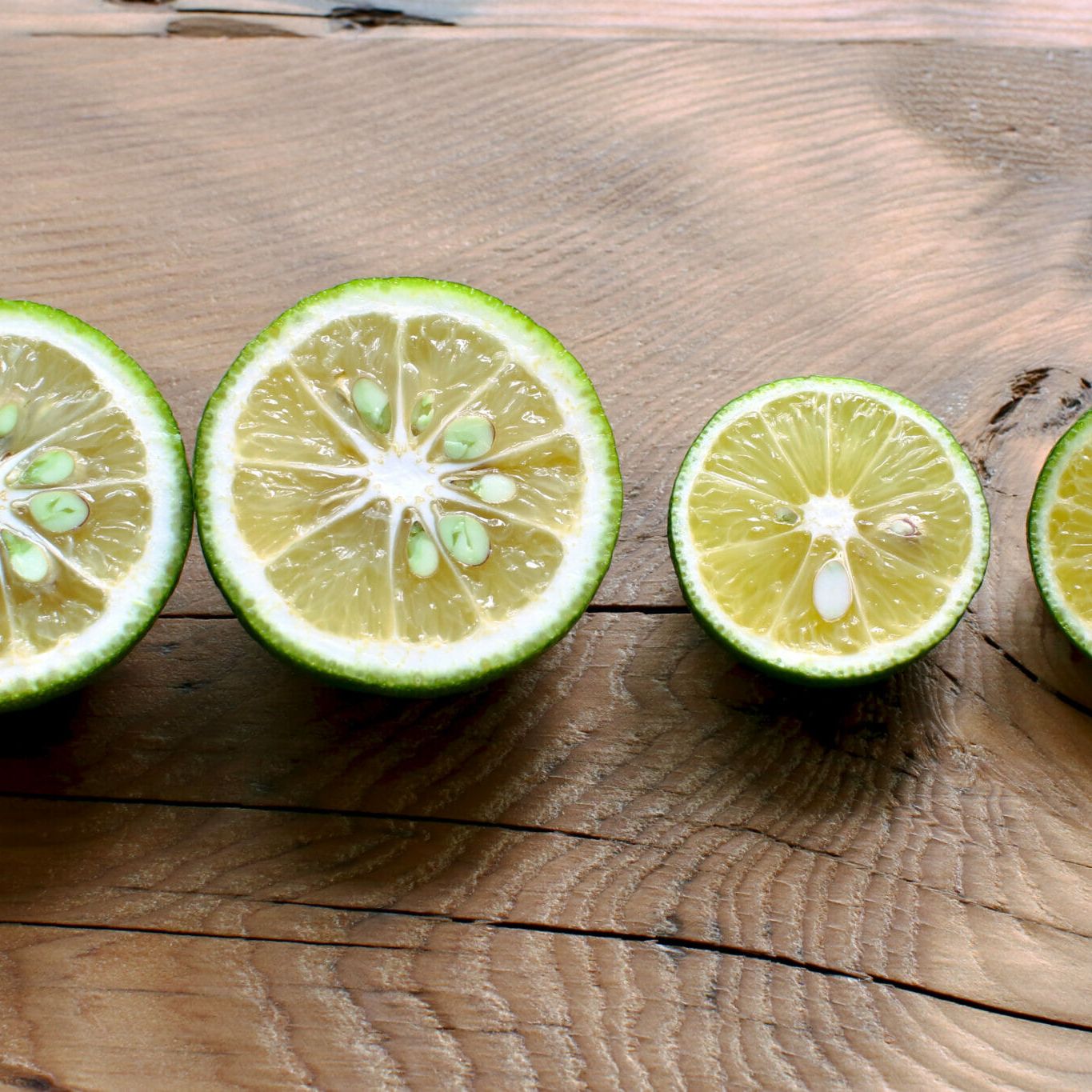 かぼす と すだち の 違い
