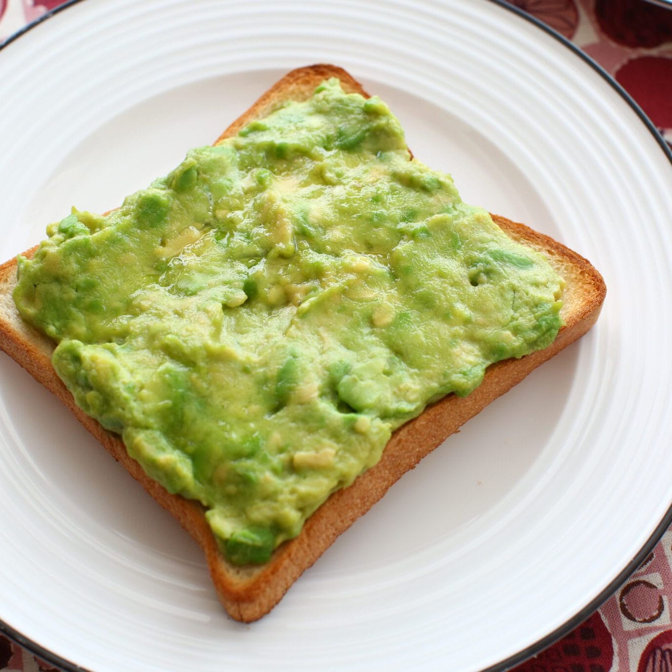 アボカド トースト