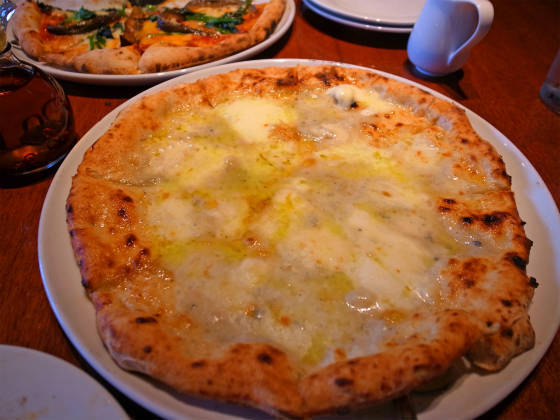 リゴレット オーシャンクラブ ピザが美味しい 横浜西口のおすすめイタリアンレストランです やまでら くみこ のレシピ