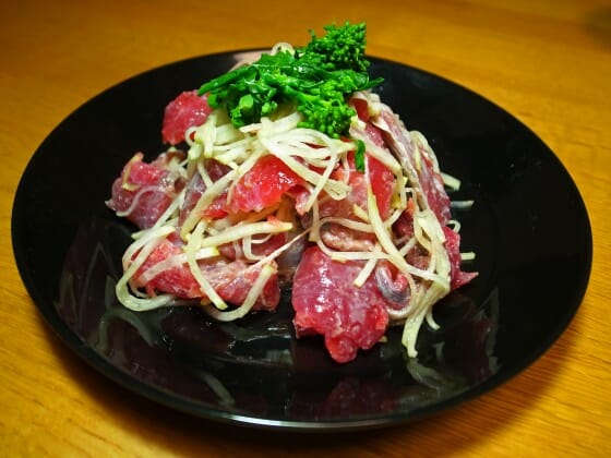 カツオ料理の簡単レシピ。上田勝彦さんのつかんまぜ。