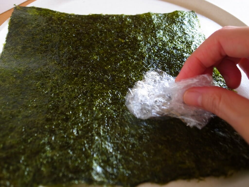 韓国のりの作り方。レンジでチンする簡単な方法。 | やまでら くみこ のレシピ