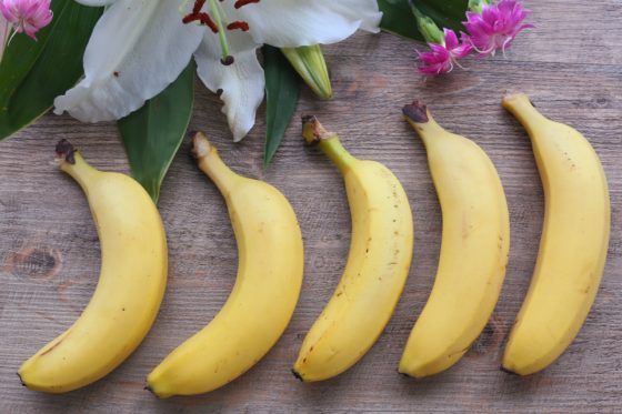 バナナの保存方法。ラップやビニール袋で覆って冷蔵庫が一番長持ち。