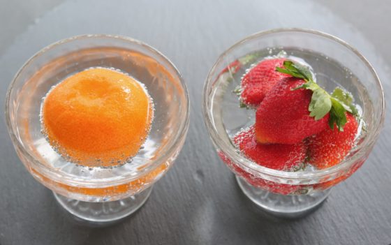 炭酸フルーツって美味しいの？イチゴやミカンの炭酸水漬けを検証！