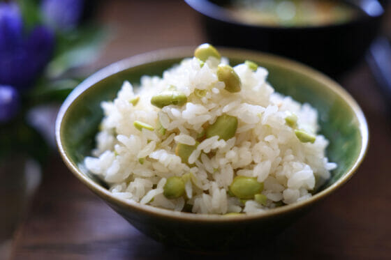 風味引き出す！枝豆ご飯のレシピ。炊き込みご飯の簡単で美味しい作り方。