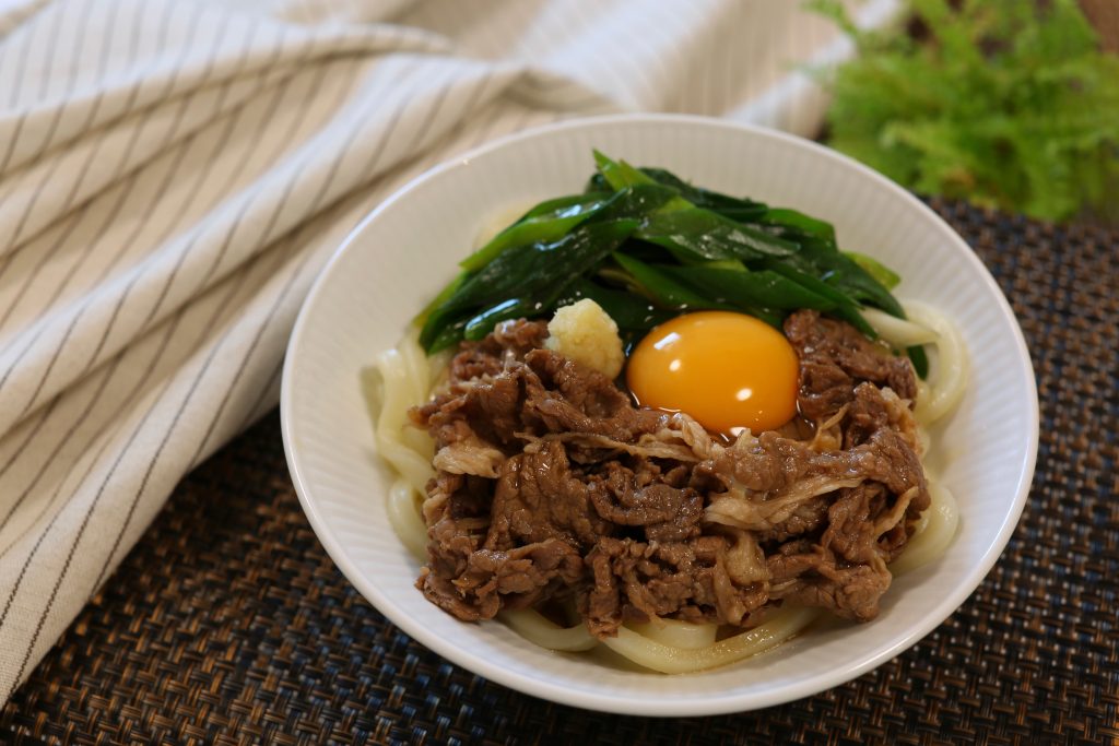 うどんの時短レシピ 藤井恵さんの すき焼き風 やまでら くみこ のレシピ