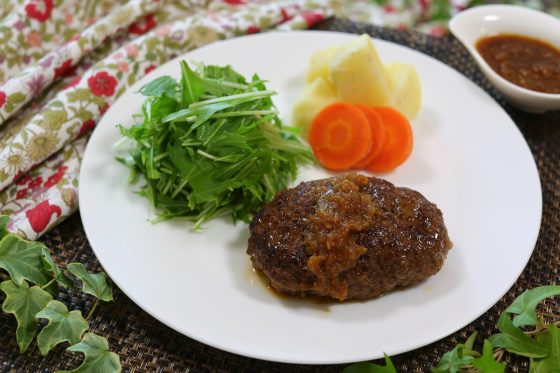 サイゲン大介さんのハンバーグのレシピ。ミート矢澤の味を再現。