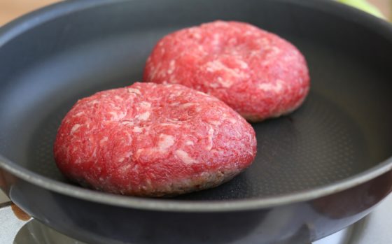 牛こま(牛細切れ肉・牛小間切れ肉)のハンバーグの作り方