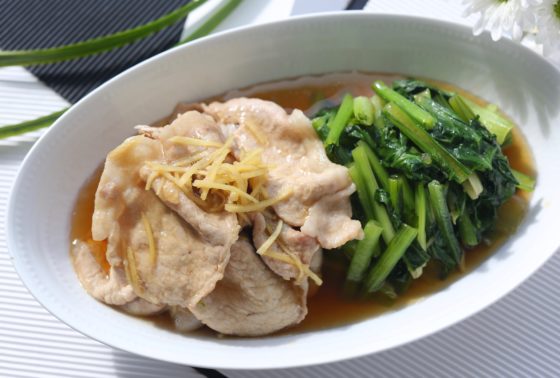 小松菜と豚肉の煮物。お肉が柔らか！ジューシーなつゆだくレシピ。