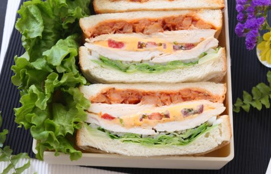 サラダチキンのサンドイッチ。インスタ映えする簡単レシピ。