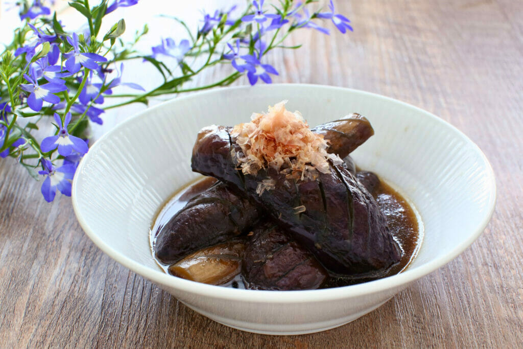 レンジでジュワッとコク旨！なすの煮浸しレシピ。めんつゆとごま油で味付け | やまでら くみこ のレシピ