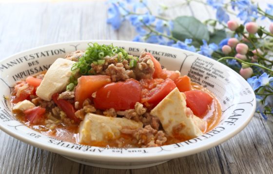 マーボートマト！ほど良い酸味がクセになるトマトの麻婆豆腐レシピ。