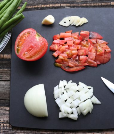 玉ねぎ・トマト・にんにくの切り方