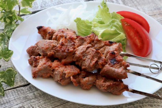 シシカバブの本格レシピ！トルコの人気肉料理、ケバブの作り方と食べ方。