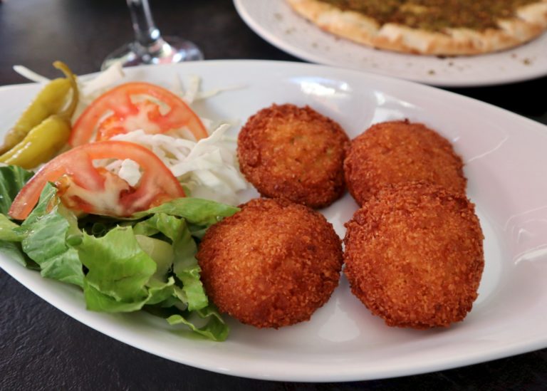 ファラフェルとひよこ豆の缶詰のレシピ