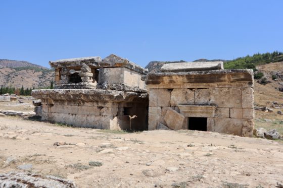 ヒエラポリス遺跡のネクロポリスの墓