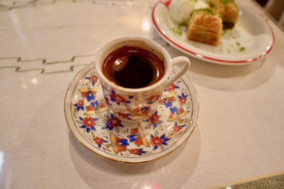 東京・銀座のトルコ料理店「イスタンブール」のトルココーヒー