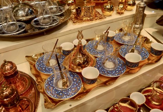 トルコのお土産のチャイグラス