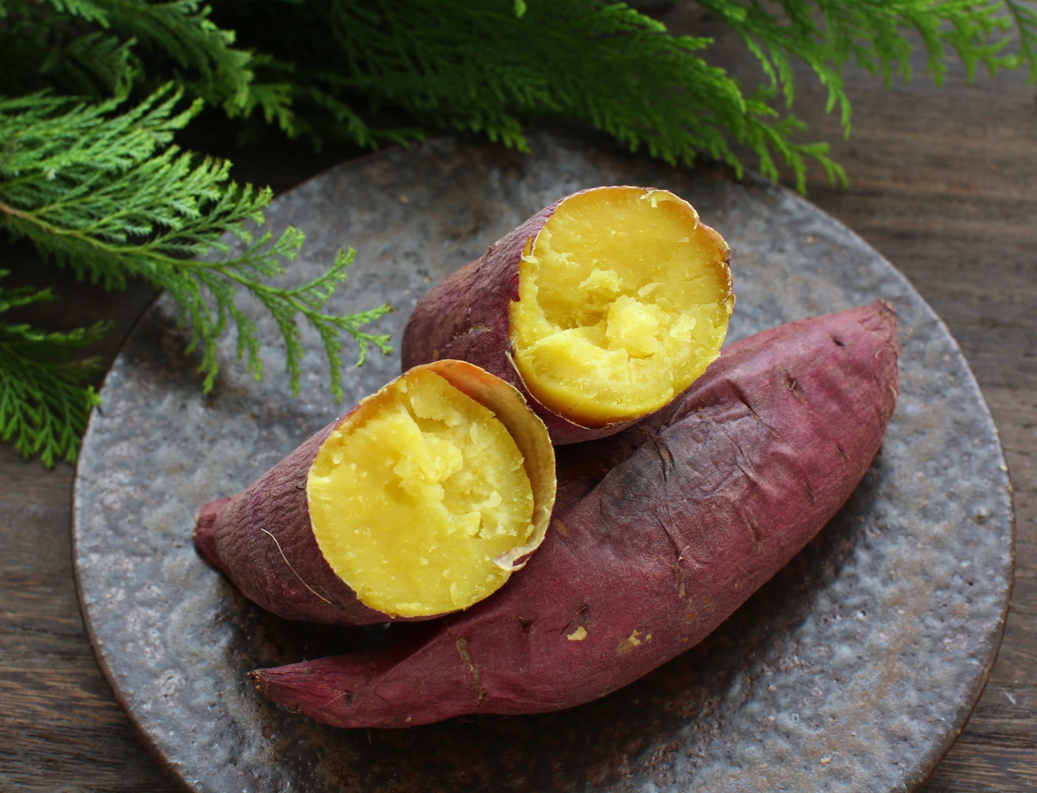 オーブンで焼き芋！さつまいもの甘みを引き出す温度と時間を解説。 | やまでら くみこ のレシピ