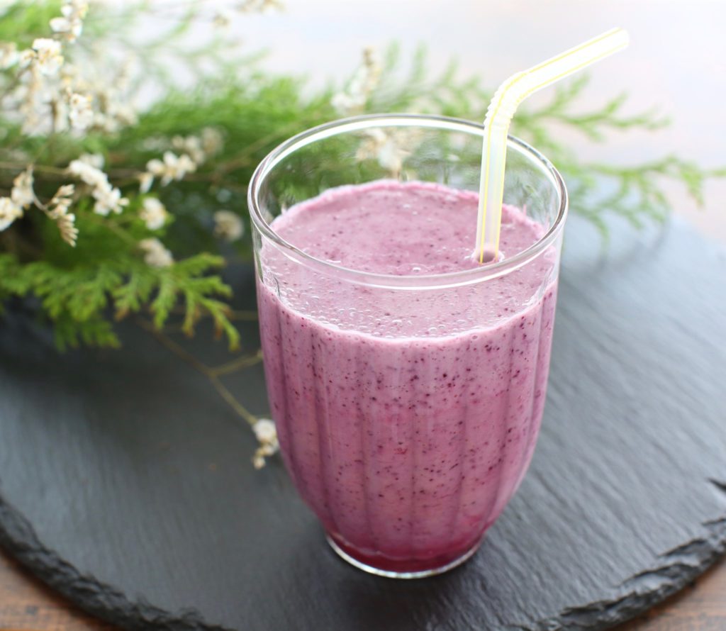 トロピカルマンゴーブルーベリーラッシーのレシピ