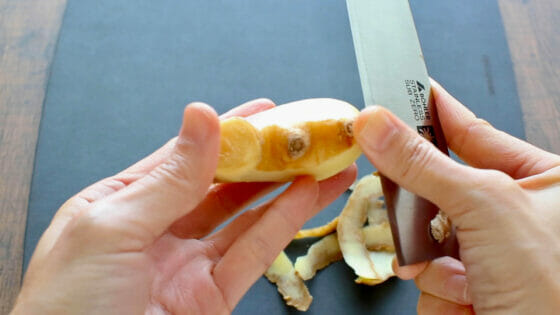 生姜の皮むき！包丁・スプーン・アルミホイルを使った簡単な剥き方。