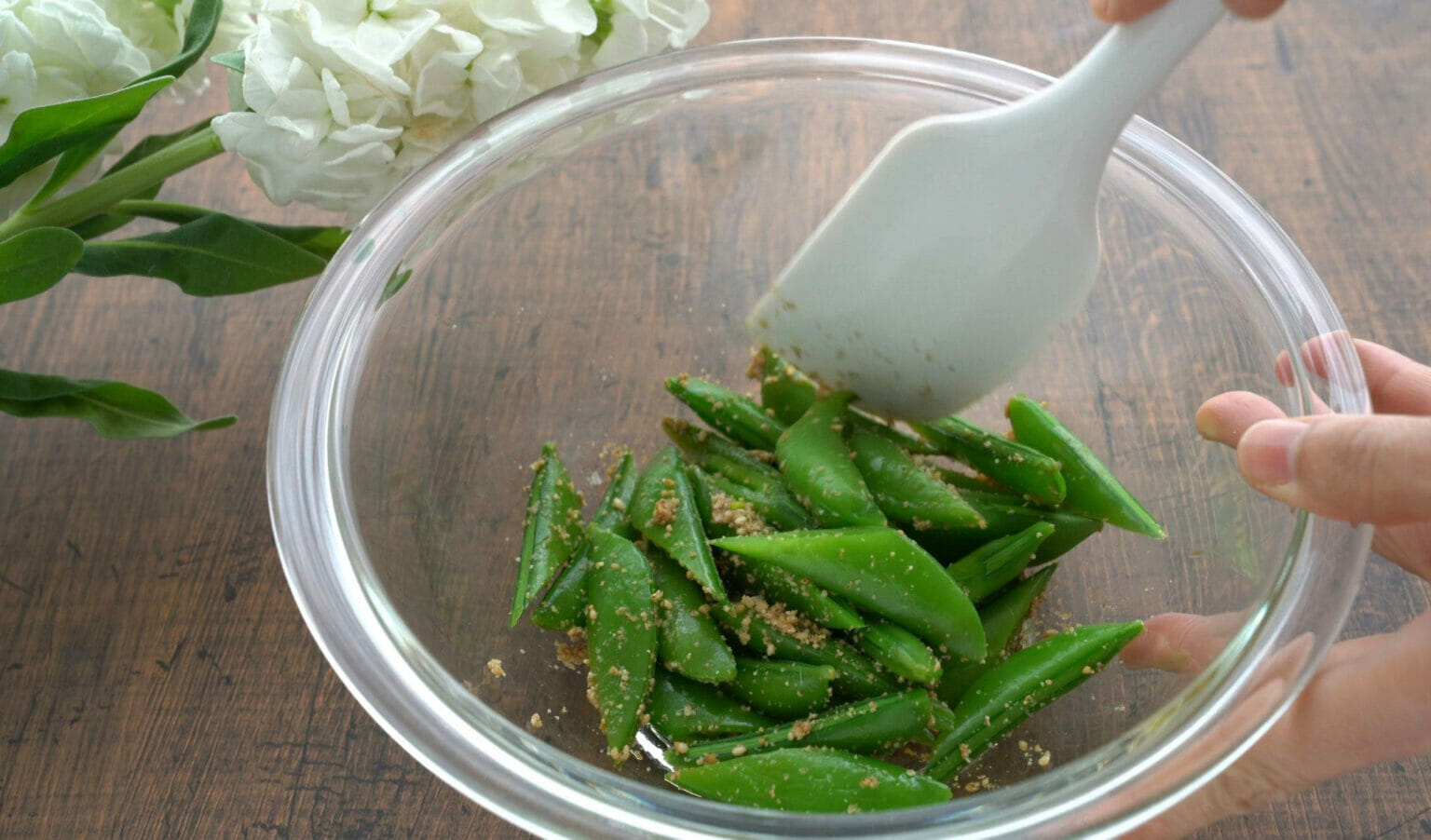 ごまにんにくスナップエンドウのレシピ