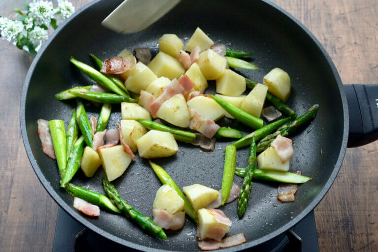 赤ジャガイモとアスパラガスのオーブン焼き レシピ