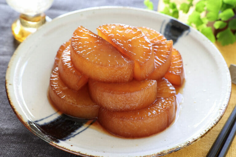 大根の煮物レシピ。柔らかくて濃厚な味わい!シンプルで美味しい作り方。 やまでら くみこ のレシピ 大根の煮物レシピ。柔らかくて濃厚な味わい!シンプルで美味しい作り方。 やまでら くみこ のレシピ