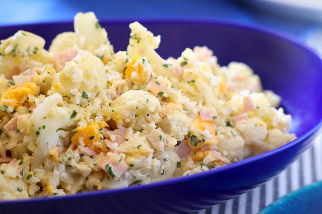 ローストカリフラワーとファロのサラダのレシピ