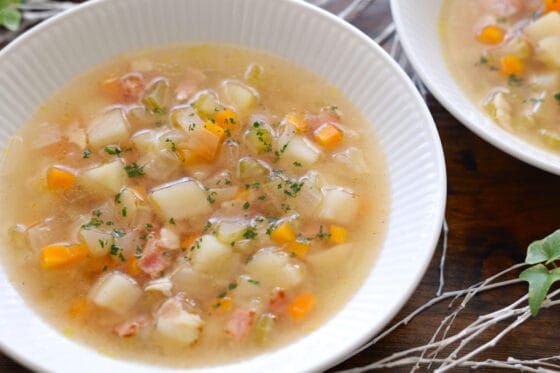 コンソメスープのレシピ・作り方。野菜の旨味を堪能！