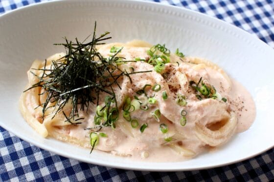 クリーム明太うどんのレシピ｜濃厚なのに食べ飽きない！絶妙バランスの一杯