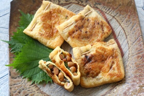 油揚げ納豆チーズ焼きのレシピ｜香ばしくてとろ〜り簡単おかず
