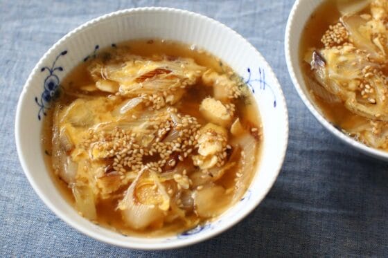 ネギスープ｜香ばしい長ネギとふわふわ卵が好相性！黒酢でコク深仕上げ