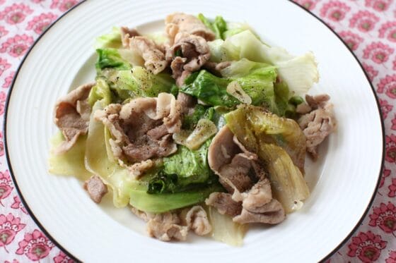 豚肉レタス炒めのレシピ｜豚こまに鶏ガラスープの素で旨み満点！