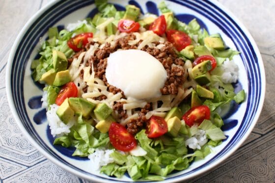 タコライスのレシピ｜クミンが決め手！肉と野菜の一体感を楽しむ本格派