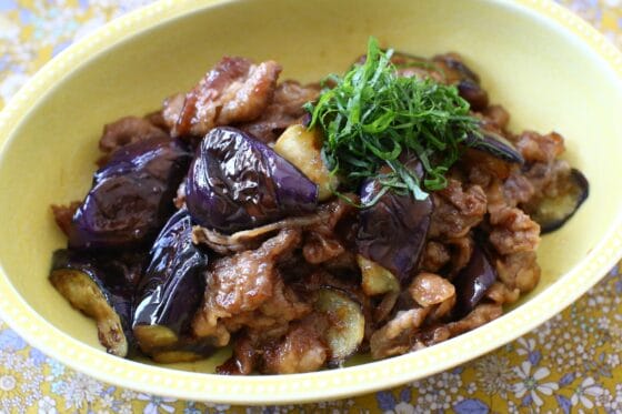 牛肉となすの甘辛炒めレシピ｜ごはんが進む！バルサミコ酢でコク深く