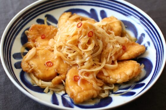 胸肉と玉ねぎの南蛮漬け｜しっとり柔らか！甘酸っぱくてコク旨な簡単レシピ