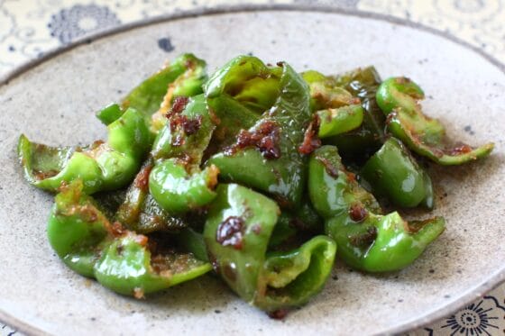 ピーマンおかか炒めのレシピ｜かつおぶしの旨みでご飯が進む簡単副菜