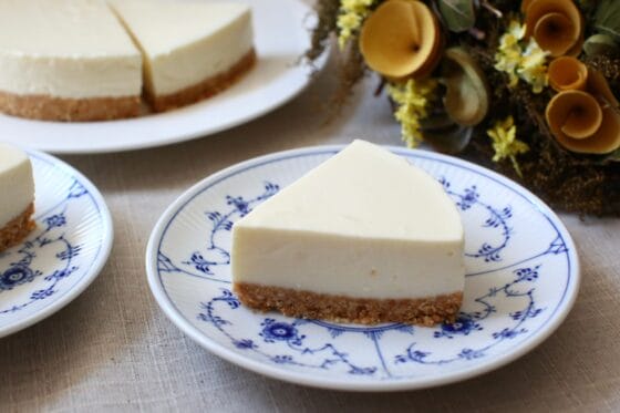 ヨーグルトチーズケーキ｜焼かないから美味しい！レアチーズケーキの作り方