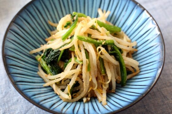 もやしとほうれん草のナムル｜ごま風味が合う！簡単に作れる人気副菜レシピ