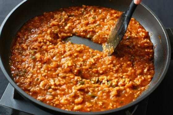カレールウを溶かして5分煮込む