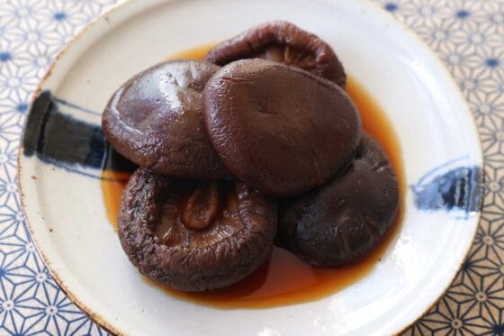 干し椎茸のうま煮｜戻し汁の旨みを生かした基本レシピ