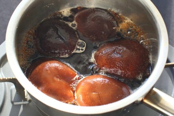 火を止める直前の干し椎茸のうま煮