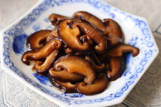 しいたけの甘辛煮のレシピ｜生しいたけで作る、ご飯によく合う定番副菜
