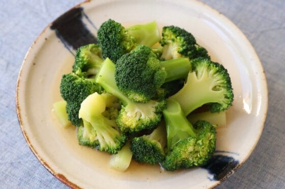 ブロッコリーのおひたし｜色よく食感よく仕上げる基本レシピ