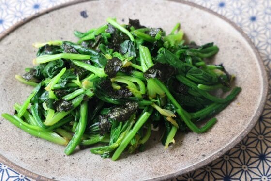 ほうれん草の海苔和え｜シンプルでも味が決まる基本の作り方