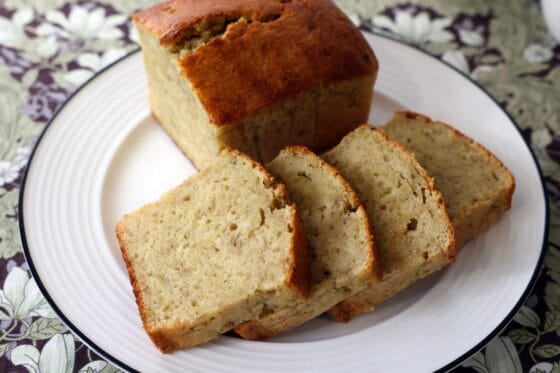 バナナブレッドの簡単レシピ｜しっとり濃厚な基本の焼き方