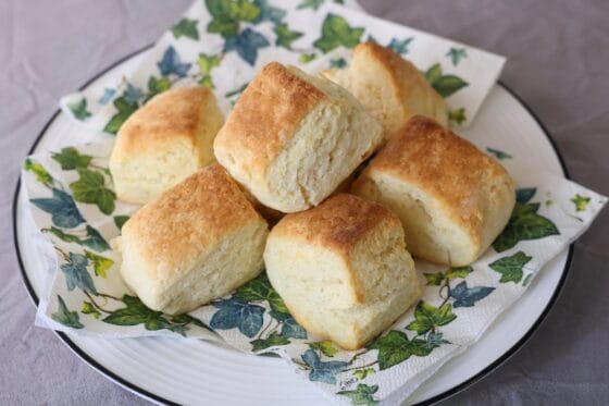 ビスケットの作り方｜食事に合うアメリカ風ホットビスケットの基本レシピ