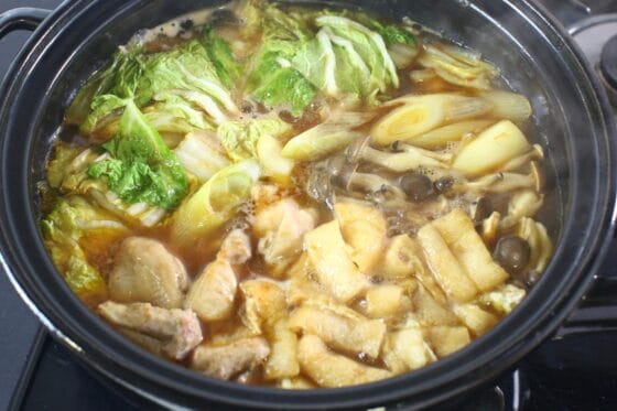 カレー鍋の作り方｜和風だしで作る基本レシピ【〆まで美味しい】