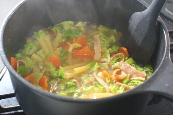 完成したマカロニスープ