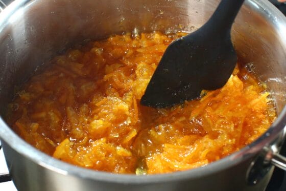 とろみが付いたマーマレードの仕上がり